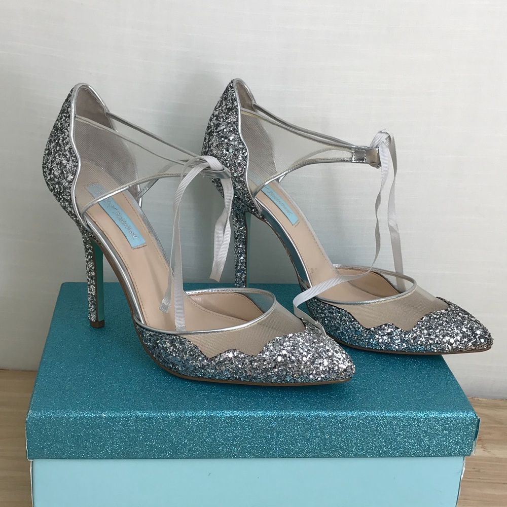 Blue by Betsy Johnson sequin silver metallic 9.5
